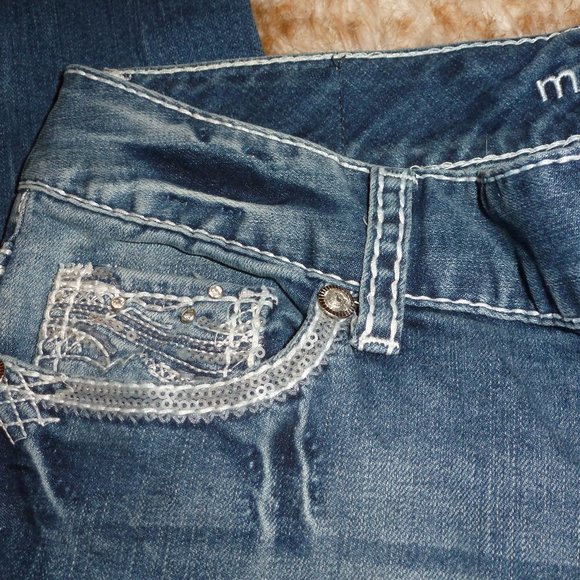 Maurices Washed Straight Leg Stretchy Hugging Jeans reg 4 - Picture 5 of 12